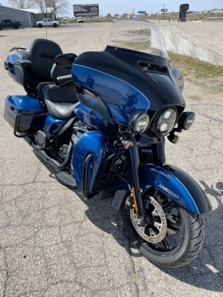 20212022-Harley-Ultra-Limited-Touring-(3x)